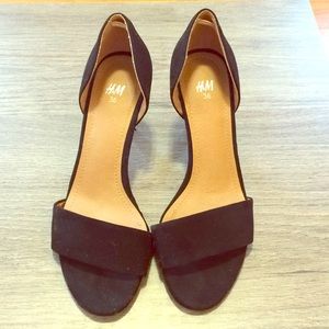 H&M size 5.5 Black strappy 2 inch heels